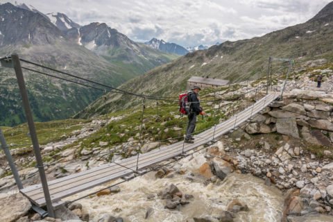 Alex auf der Brücke zur Olpererhütte