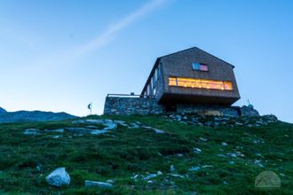 Olpererhütte am Abend