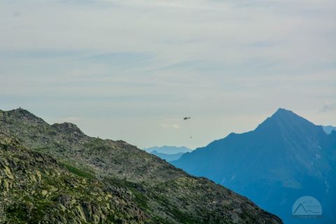 Hubschrauberversorgung der Olpererhütte - München Venedig Tag 12
