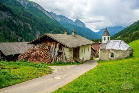 Ortseingang Stein in Südtirol