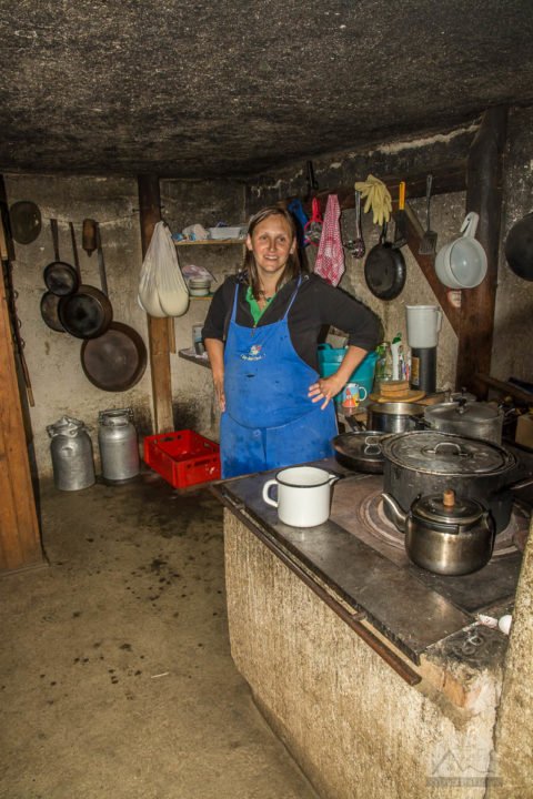 Urige Küche auf der oberen Engbergalm
