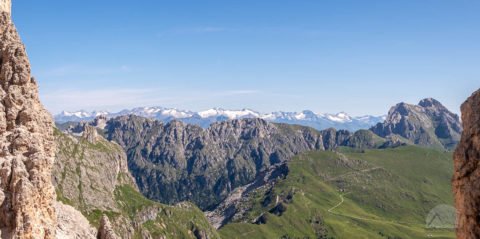 Der Peitlerkofel und die Zillertaler Alpen