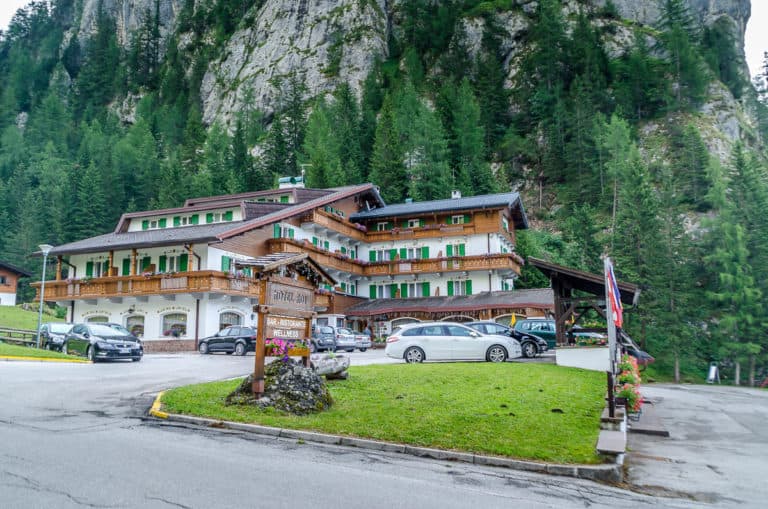 Alpenüberquerung - von München nach Venedig – Tag 18 – vom Piz Boe ins Tal - Hotel Roy 86 Alpenüberquerung - von München nach Venedig – Tag 18 – vom Piz Boe ins Tal - Hotel Roy 83
